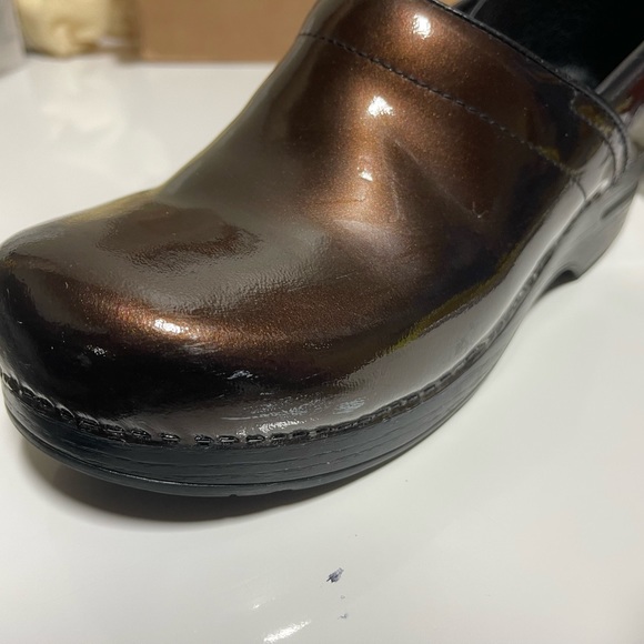 USED Dansko Brown Metalic - Picture 5 of 7